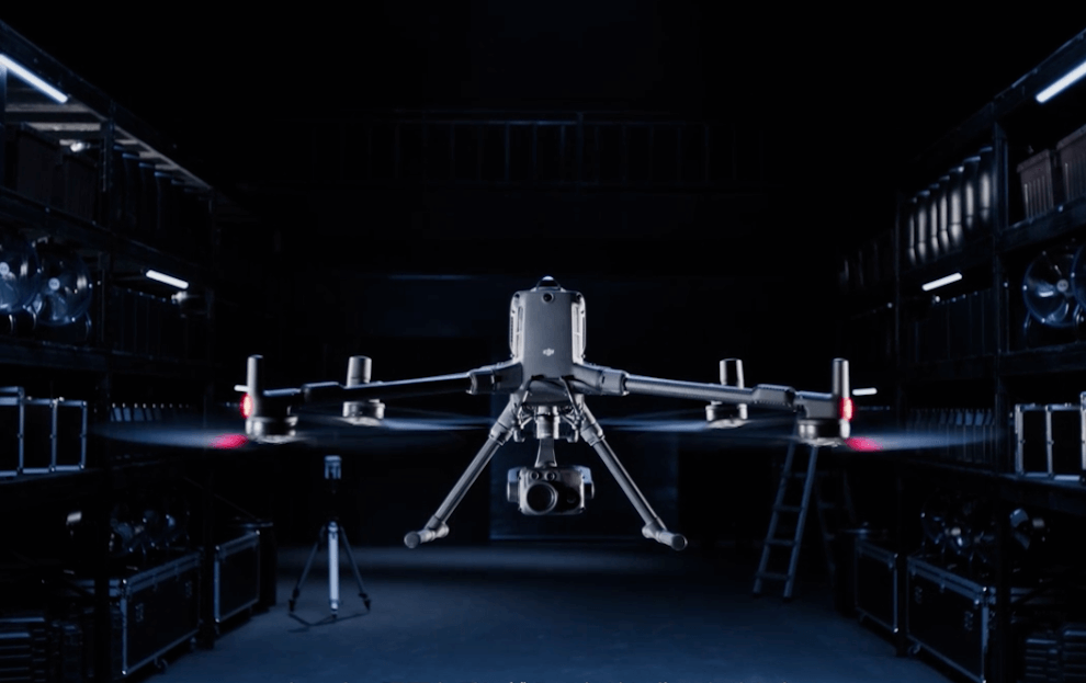 ドローン DJI Matrice 400