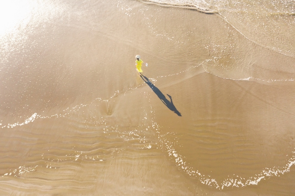 【ドローンの空撮】資格・許可や空撮会社・料金相場・おすすめの機器をご紹介