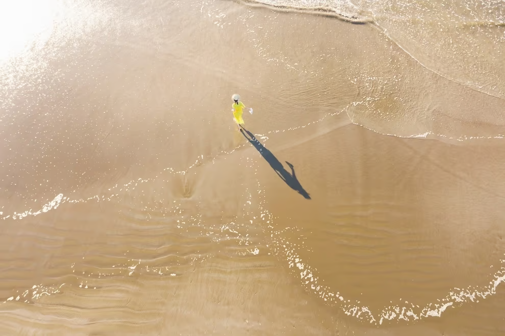 【ドローンの空撮】資格・許可や空撮会社・料金相場・おすすめの機器をご紹介