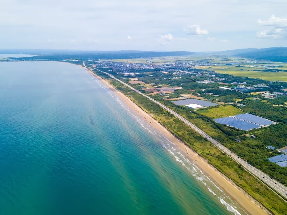 【ドローンの空撮】資格・許可や空撮会社・料金相場・おすすめの機器をご紹介
